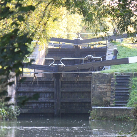Lower gates at Ryeford Double Lock, Stroudwater Navigation